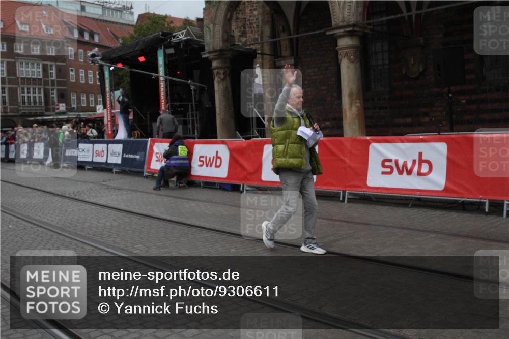 05.10.2025 - 20. swb-Marathon Bremen Yannick Fuchs http://msf.ph/oto/9306611 05.10.2025 12:00:08 Ziel  meine-sportfotos.de