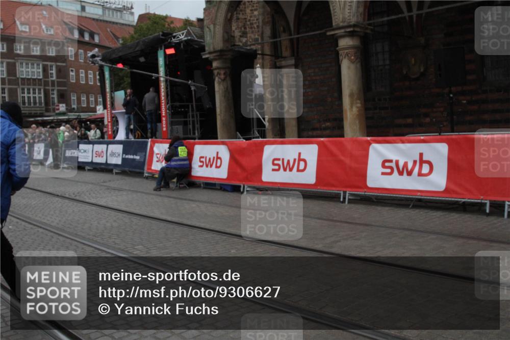 05.10.2025 - 20. swb-Marathon Bremen Yannick Fuchs http://msf.ph/oto/9306627 05.10.2025 12:00:11 Ziel  meine-sportfotos.de