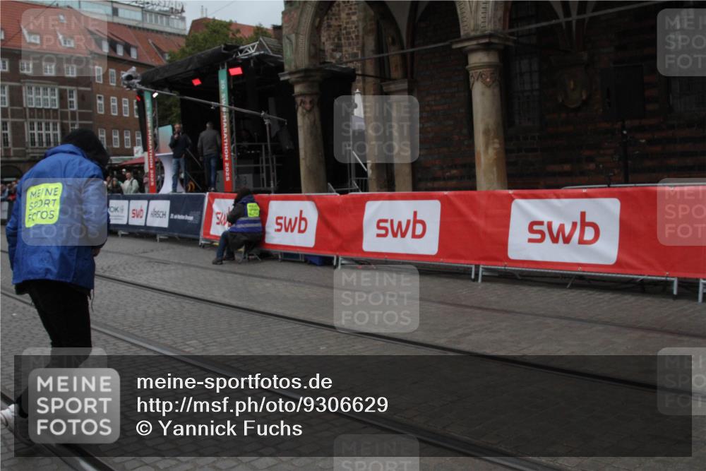 05.10.2025 - 20. swb-Marathon Bremen Yannick Fuchs http://msf.ph/oto/9306629 05.10.2025 12:00:11 Ziel  meine-sportfotos.de
