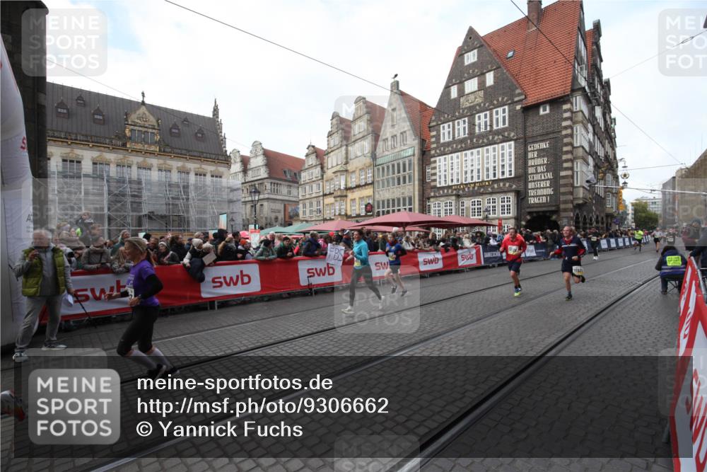 05.10.2025 - 20. swb-Marathon Bremen Yannick Fuchs http://msf.ph/oto/9306662 05.10.2025 10:52:23 Ziel 9584, 9955, 9987, 10719, 10927, 11128, 11458, 11491, 11665 meine-sportfotos.de