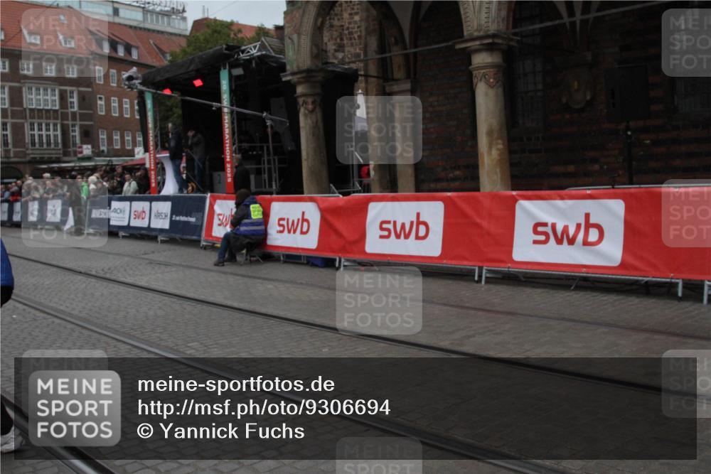 05.10.2025 - 20. swb-Marathon Bremen Yannick Fuchs http://msf.ph/oto/9306694 05.10.2025 12:00:23 Ziel  meine-sportfotos.de