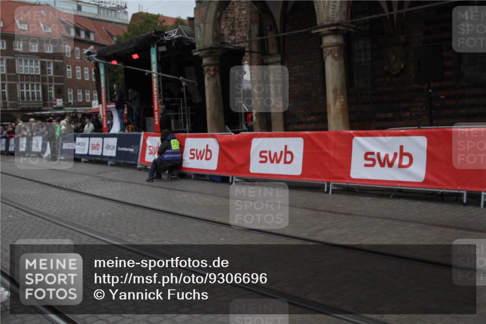 05.10.2025 - 20. swb-Marathon Bremen Yannick Fuchs http://msf.ph/oto/9306696 05.10.2025 12:00:24 Ziel  meine-sportfotos.de