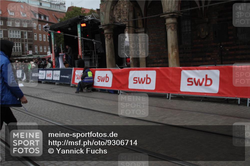 05.10.2025 - 20. swb-Marathon Bremen Yannick Fuchs http://msf.ph/oto/9306714 05.10.2025 12:00:28 Ziel  meine-sportfotos.de