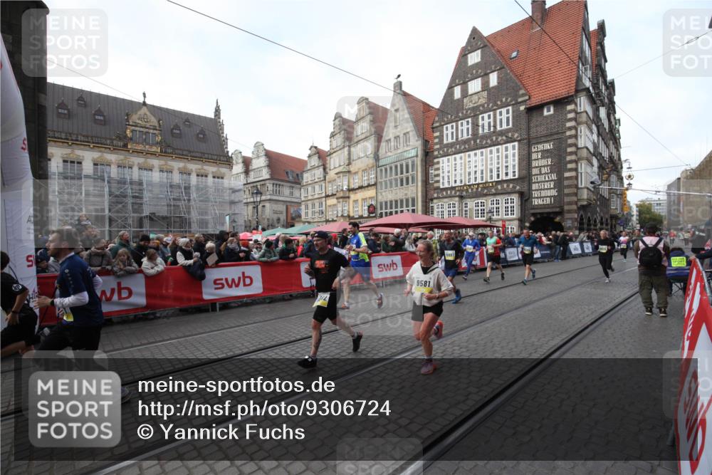 05.10.2025 - 20. swb-Marathon Bremen Yannick Fuchs http://msf.ph/oto/9306724 05.10.2025 10:52:53 Ziel 9214, 9284, 9501, 9581, 9830, 9985, 10308, 10309, 10514, 10997, 11012, 11382, 11417 meine-sportfotos.de