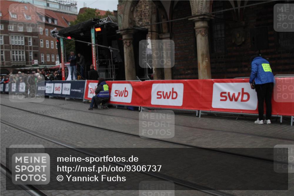 05.10.2025 - 20. swb-Marathon Bremen Yannick Fuchs http://msf.ph/oto/9306737 05.10.2025 12:00:33 Ziel  meine-sportfotos.de