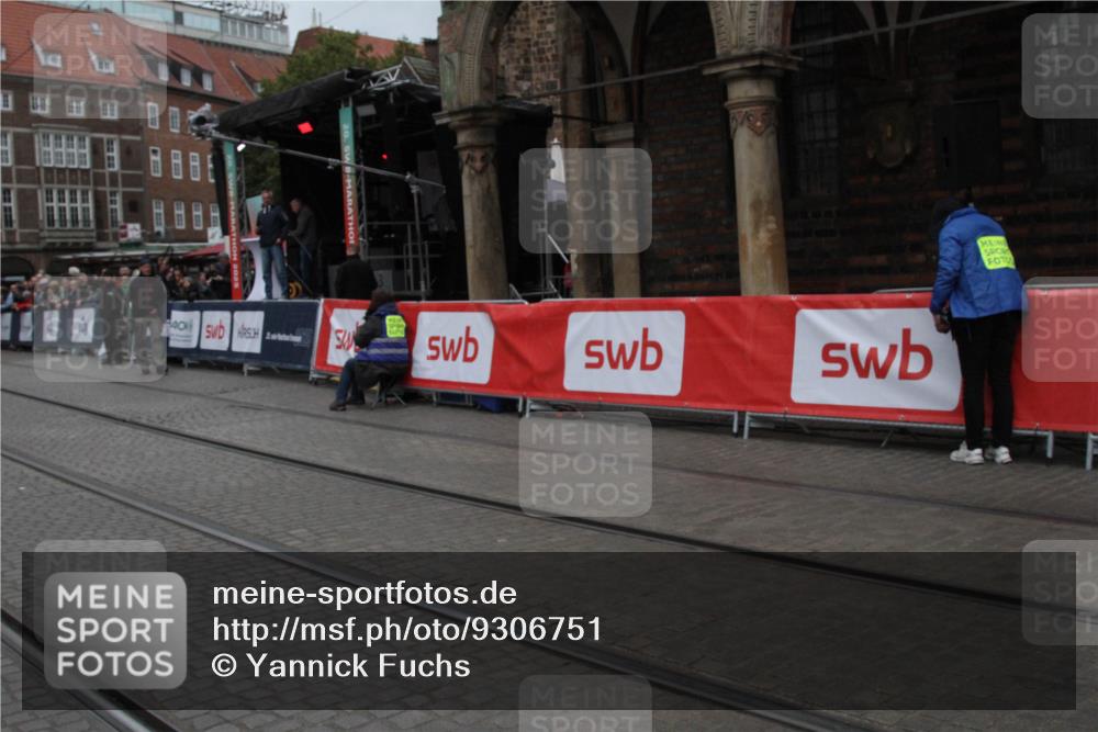 05.10.2025 - 20. swb-Marathon Bremen Yannick Fuchs http://msf.ph/oto/9306751 05.10.2025 12:00:35 Ziel  meine-sportfotos.de