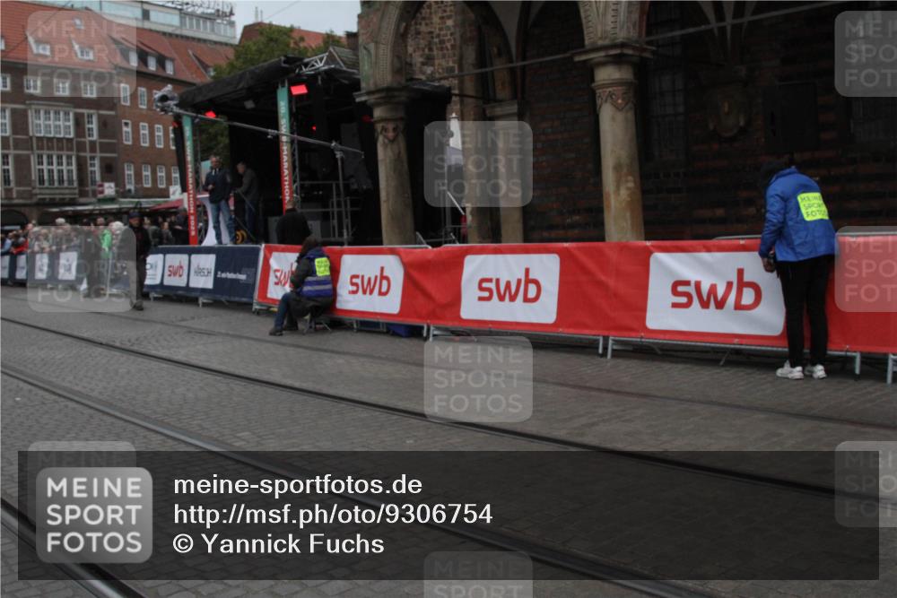 05.10.2025 - 20. swb-Marathon Bremen Yannick Fuchs http://msf.ph/oto/9306754 05.10.2025 12:00:36 Ziel  meine-sportfotos.de