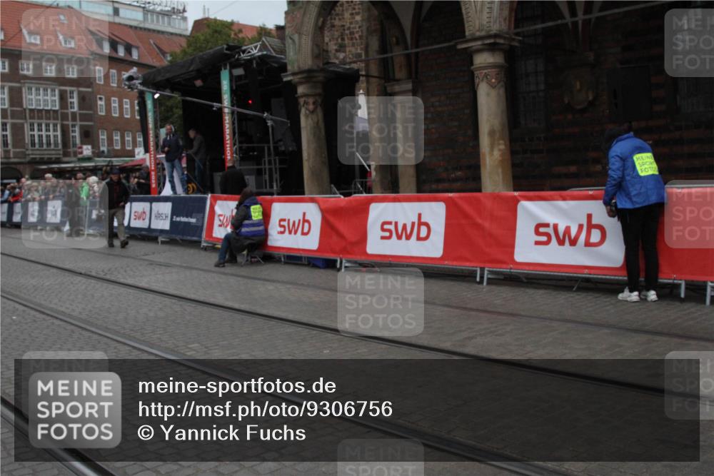 05.10.2025 - 20. swb-Marathon Bremen Yannick Fuchs http://msf.ph/oto/9306756 05.10.2025 12:00:37 Ziel  meine-sportfotos.de