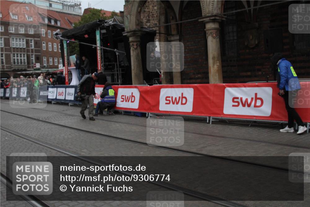 05.10.2025 - 20. swb-Marathon Bremen Yannick Fuchs http://msf.ph/oto/9306774 05.10.2025 12:00:41 Ziel  meine-sportfotos.de