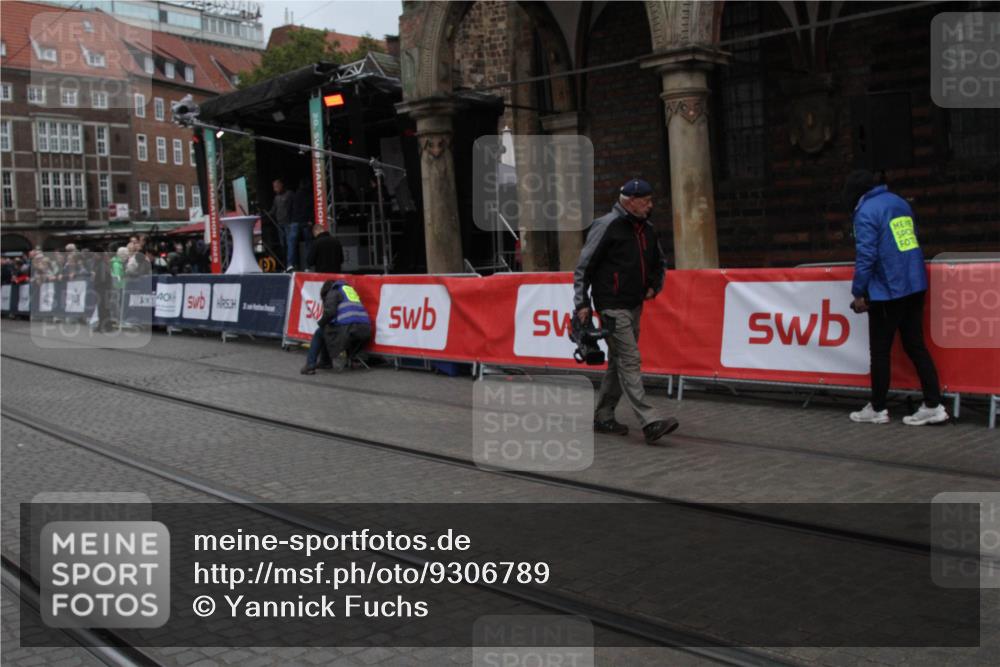 05.10.2025 - 20. swb-Marathon Bremen Yannick Fuchs http://msf.ph/oto/9306789 05.10.2025 12:00:45 Ziel  meine-sportfotos.de
