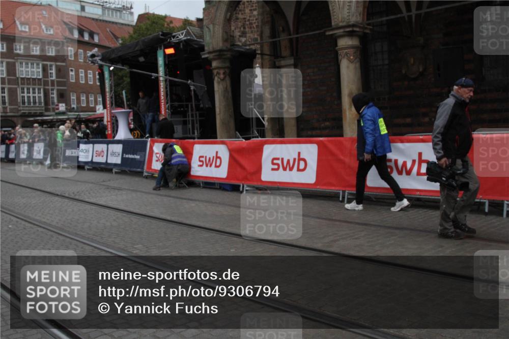 05.10.2025 - 20. swb-Marathon Bremen Yannick Fuchs http://msf.ph/oto/9306794 05.10.2025 12:00:47 Ziel  meine-sportfotos.de