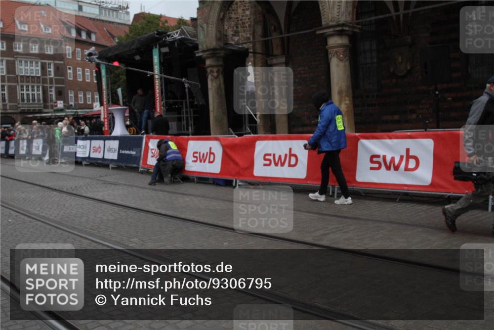 05.10.2025 - 20. swb-Marathon Bremen Yannick Fuchs http://msf.ph/oto/9306795 05.10.2025 12:00:47 Ziel  meine-sportfotos.de
