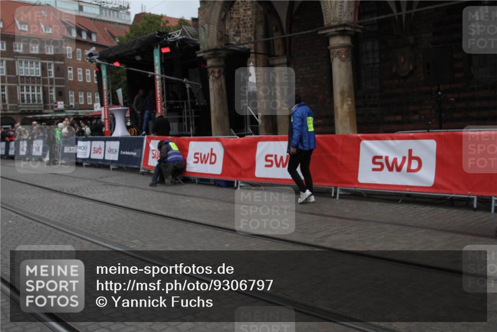 05.10.2025 - 20. swb-Marathon Bremen Yannick Fuchs http://msf.ph/oto/9306797 05.10.2025 12:00:47 Ziel  meine-sportfotos.de
