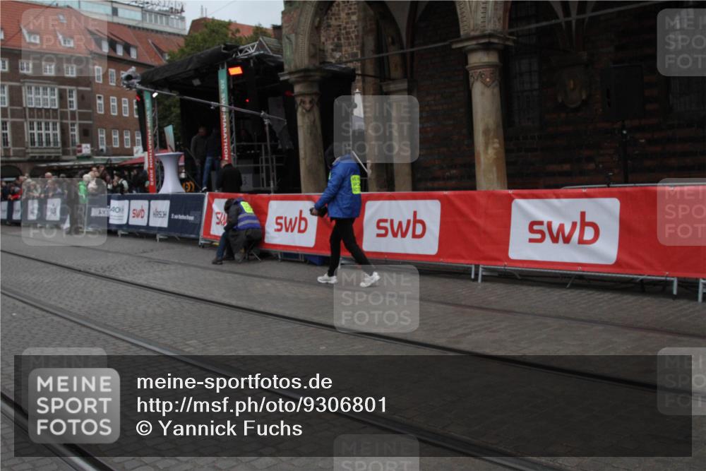 05.10.2025 - 20. swb-Marathon Bremen Yannick Fuchs http://msf.ph/oto/9306801 05.10.2025 12:00:48 Ziel  meine-sportfotos.de