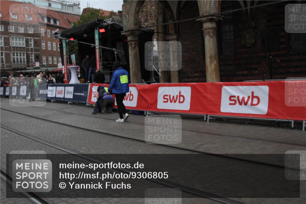05.10.2025 - 20. swb-Marathon Bremen Yannick Fuchs http://msf.ph/oto/9306805 05.10.2025 12:00:49 Ziel  meine-sportfotos.de