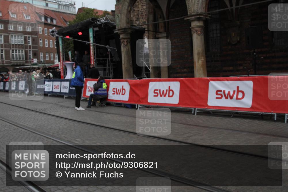 05.10.2025 - 20. swb-Marathon Bremen Yannick Fuchs http://msf.ph/oto/9306821 05.10.2025 12:00:52 Ziel  meine-sportfotos.de