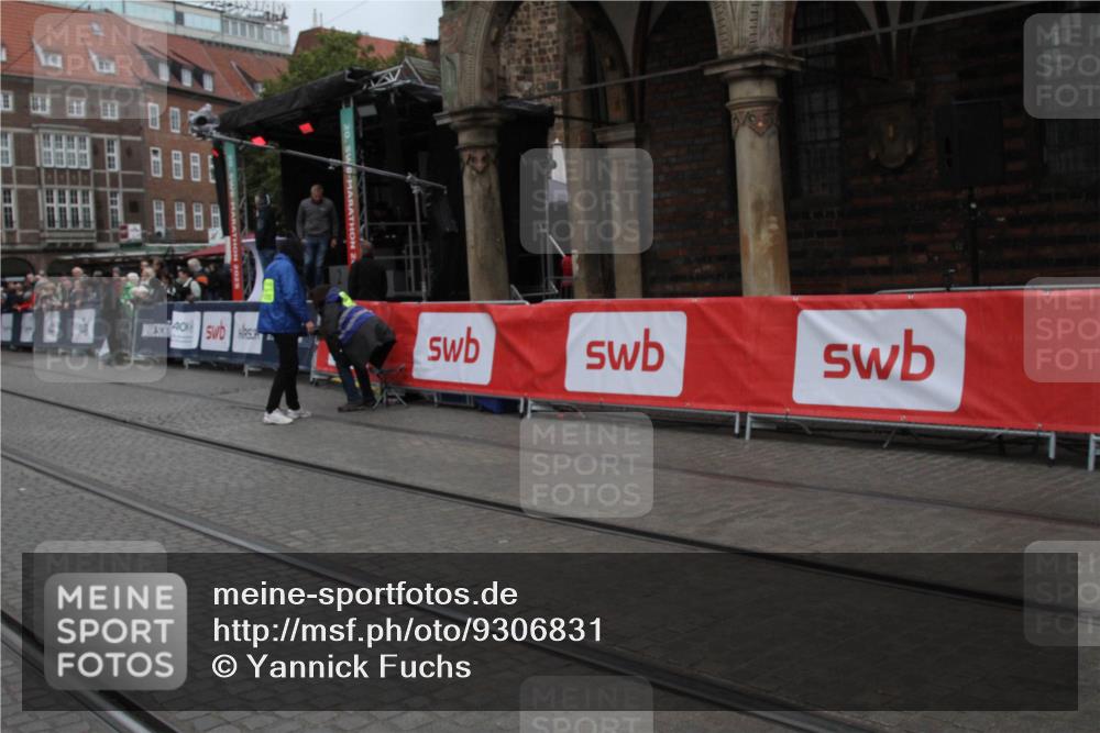 05.10.2025 - 20. swb-Marathon Bremen Yannick Fuchs http://msf.ph/oto/9306831 05.10.2025 12:00:54 Ziel  meine-sportfotos.de