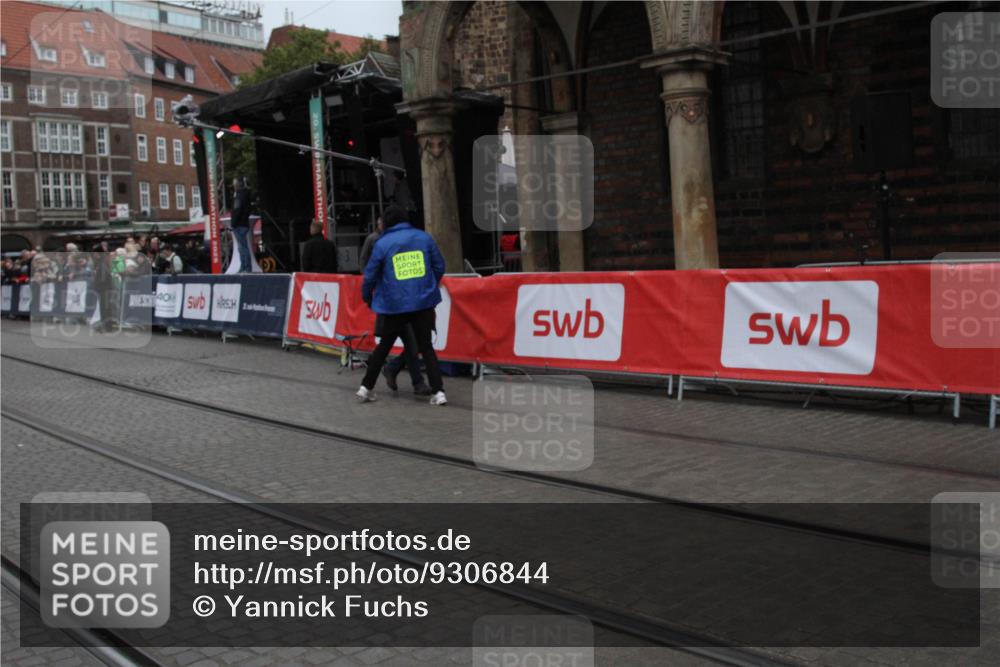 05.10.2025 - 20. swb-Marathon Bremen Yannick Fuchs http://msf.ph/oto/9306844 05.10.2025 12:00:57 Ziel  meine-sportfotos.de
