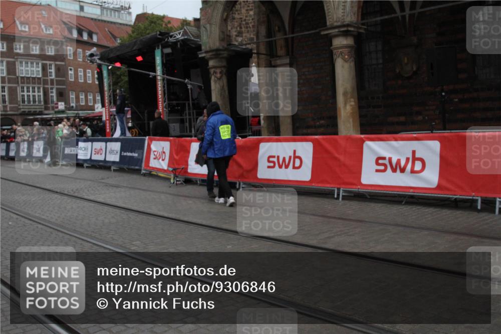 05.10.2025 - 20. swb-Marathon Bremen Yannick Fuchs http://msf.ph/oto/9306846 05.10.2025 12:00:58 Ziel  meine-sportfotos.de