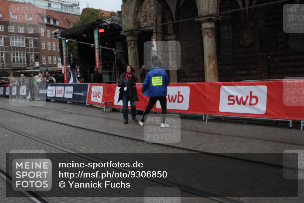 05.10.2025 - 20. swb-Marathon Bremen Yannick Fuchs http://msf.ph/oto/9306850 05.10.2025 12:00:58 Ziel  meine-sportfotos.de