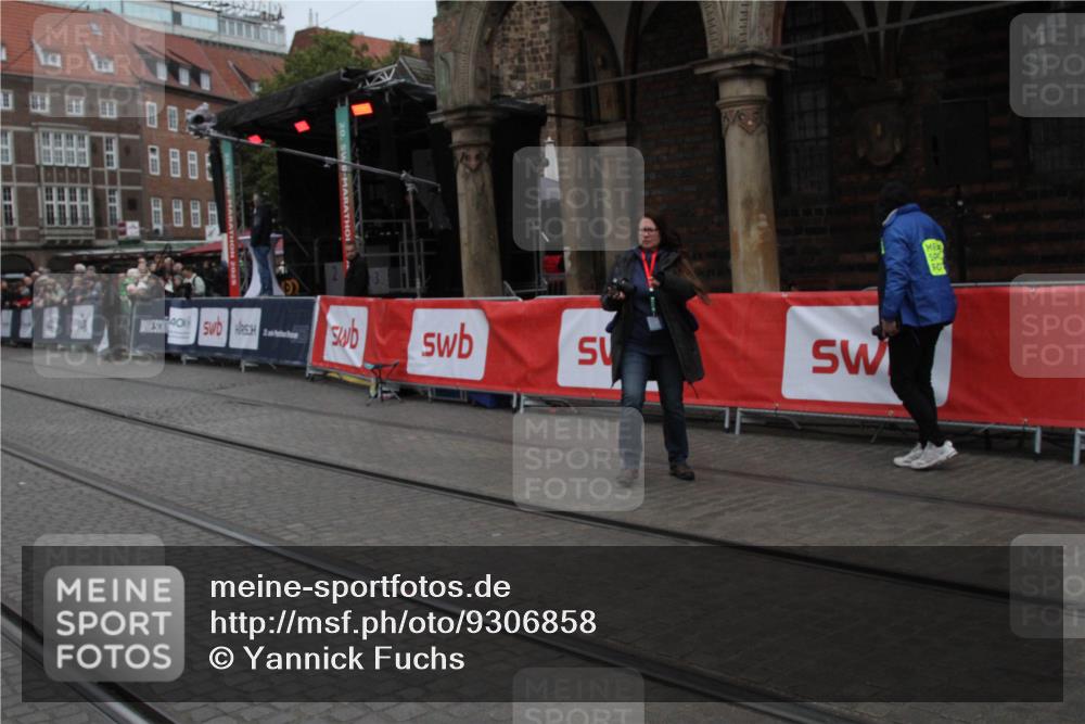 05.10.2025 - 20. swb-Marathon Bremen Yannick Fuchs http://msf.ph/oto/9306858 05.10.2025 12:01:01 Ziel  meine-sportfotos.de