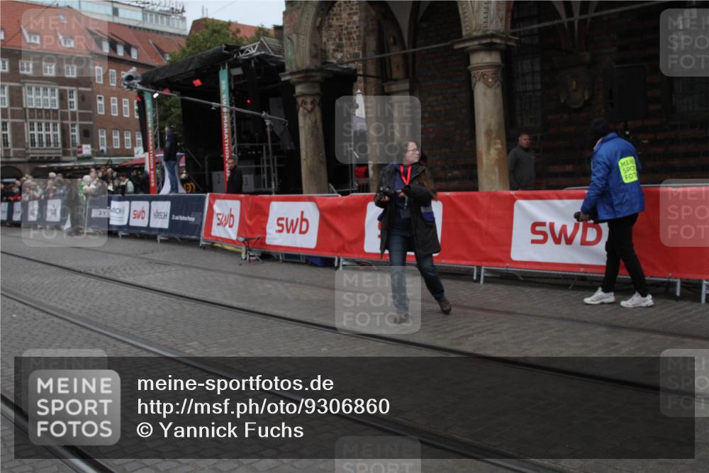 05.10.2025 - 20. swb-Marathon Bremen Yannick Fuchs http://msf.ph/oto/9306860 05.10.2025 12:01:02 Ziel  meine-sportfotos.de