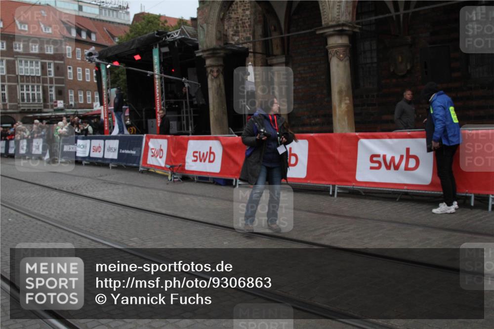 05.10.2025 - 20. swb-Marathon Bremen Yannick Fuchs http://msf.ph/oto/9306863 05.10.2025 12:01:03 Ziel  meine-sportfotos.de