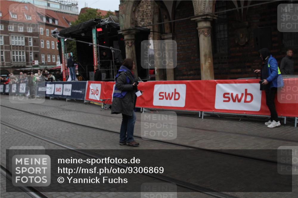 05.10.2025 - 20. swb-Marathon Bremen Yannick Fuchs http://msf.ph/oto/9306869 05.10.2025 12:01:04 Ziel  meine-sportfotos.de