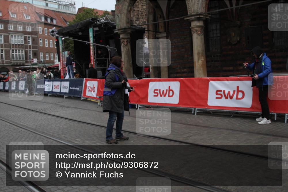 05.10.2025 - 20. swb-Marathon Bremen Yannick Fuchs http://msf.ph/oto/9306872 05.10.2025 12:01:04 Ziel  meine-sportfotos.de