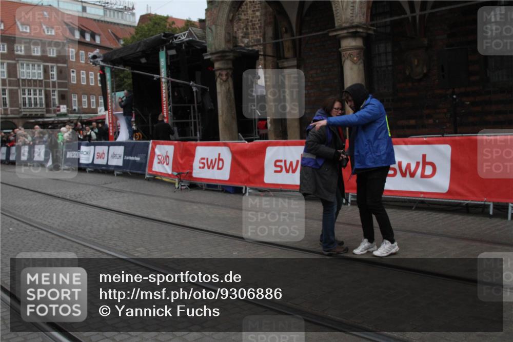 05.10.2025 - 20. swb-Marathon Bremen Yannick Fuchs http://msf.ph/oto/9306886 05.10.2025 12:01:11 Ziel  meine-sportfotos.de
