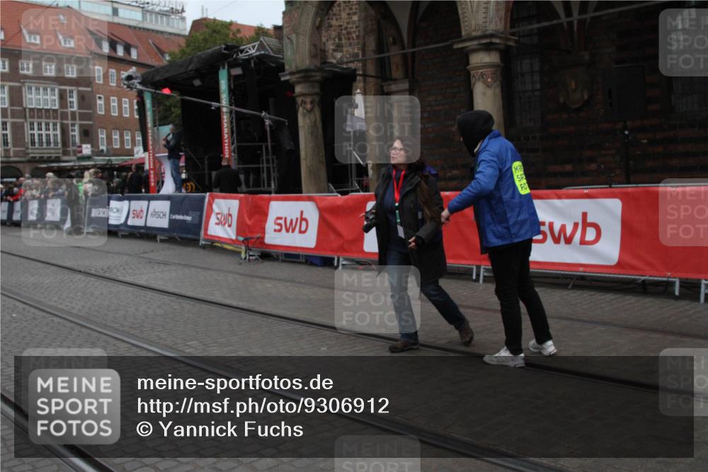 05.10.2025 - 20. swb-Marathon Bremen Yannick Fuchs http://msf.ph/oto/9306912 05.10.2025 12:01:17 Ziel  meine-sportfotos.de
