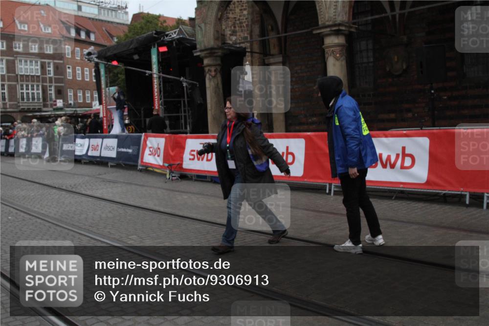 05.10.2025 - 20. swb-Marathon Bremen Yannick Fuchs http://msf.ph/oto/9306913 05.10.2025 12:01:18 Ziel  meine-sportfotos.de