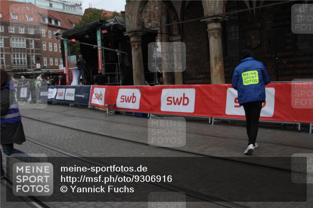 05.10.2025 - 20. swb-Marathon Bremen Yannick Fuchs http://msf.ph/oto/9306916 05.10.2025 12:01:19 Ziel  meine-sportfotos.de