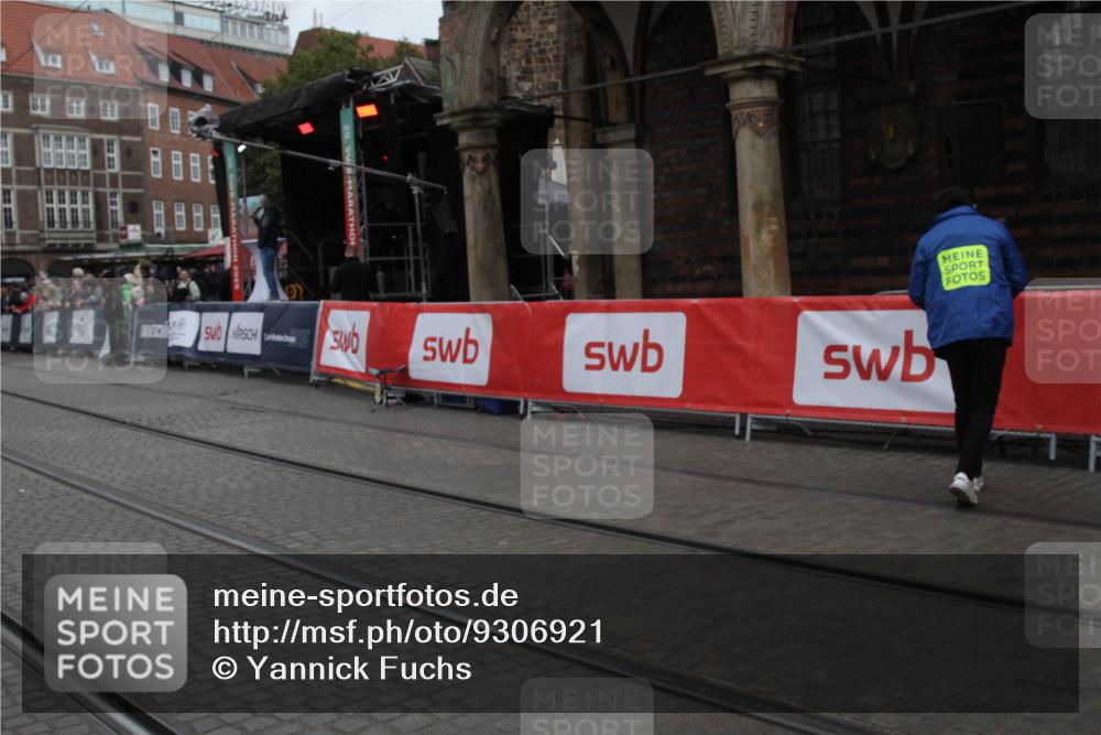 05.10.2025 - 20. swb-Marathon Bremen Yannick Fuchs http://msf.ph/oto/9306921 05.10.2025 12:01:20 Ziel  meine-sportfotos.de
