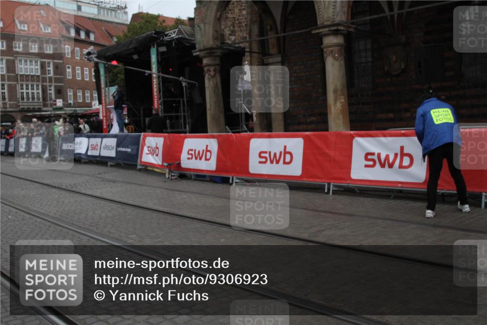 05.10.2025 - 20. swb-Marathon Bremen Yannick Fuchs http://msf.ph/oto/9306923 05.10.2025 12:01:21 Ziel  meine-sportfotos.de