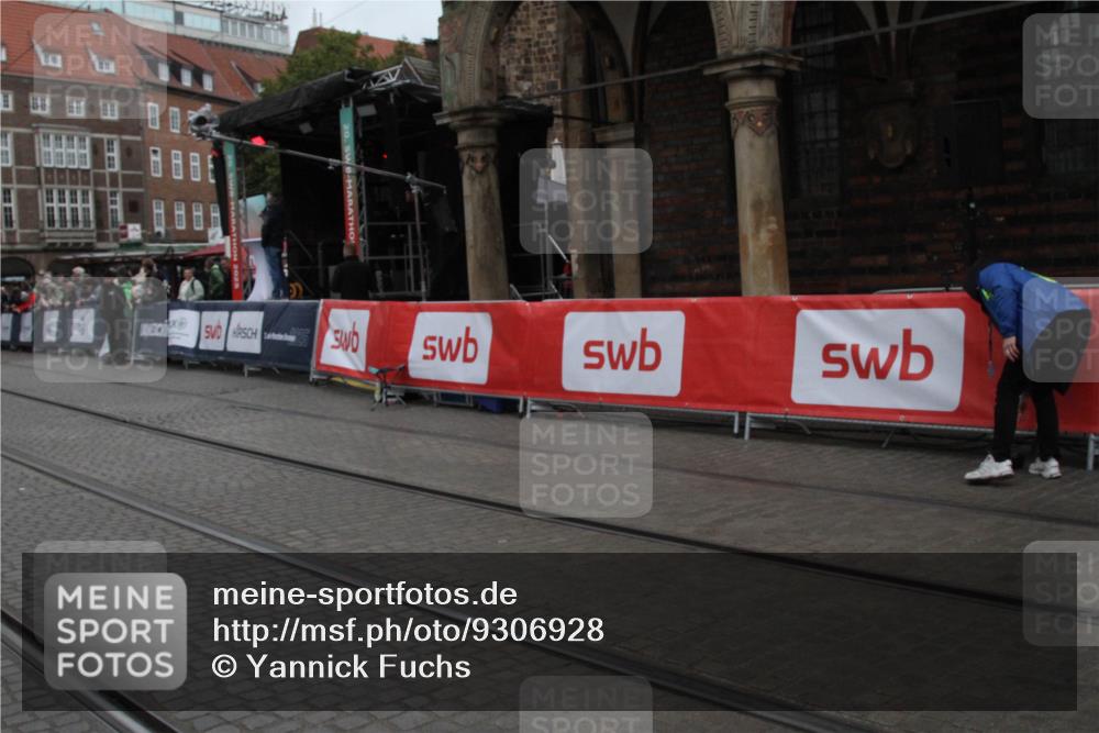 05.10.2025 - 20. swb-Marathon Bremen Yannick Fuchs http://msf.ph/oto/9306928 05.10.2025 12:01:22 Ziel  meine-sportfotos.de