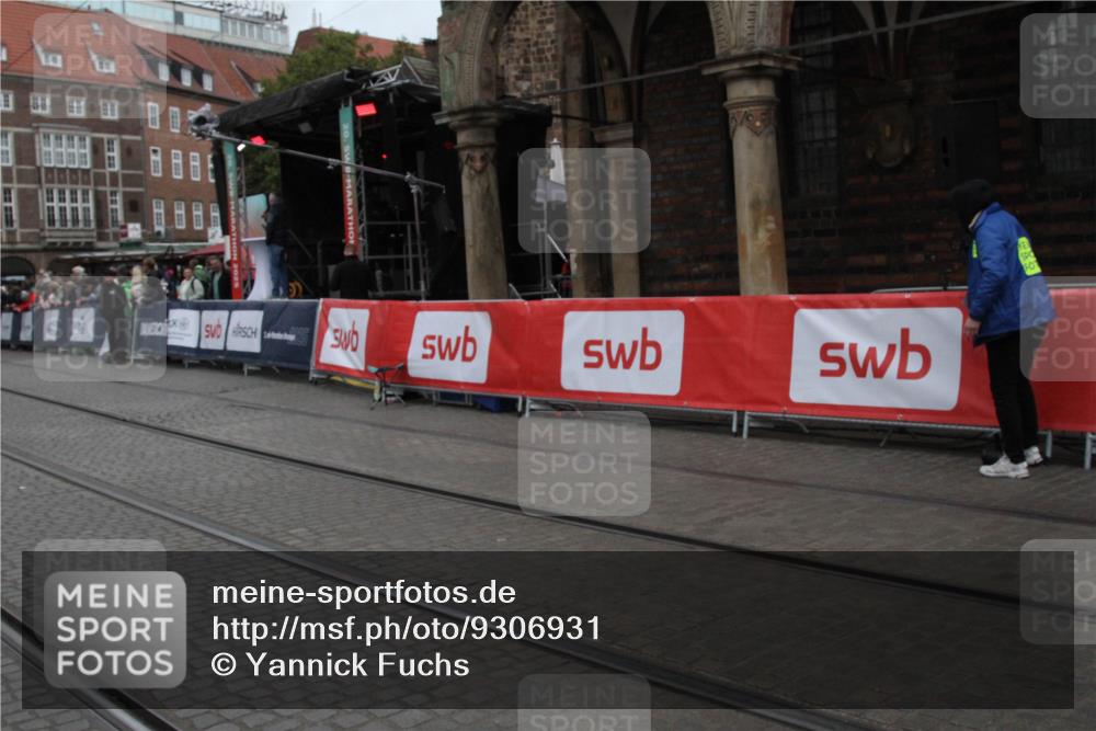 05.10.2025 - 20. swb-Marathon Bremen Yannick Fuchs http://msf.ph/oto/9306931 05.10.2025 12:01:23 Ziel  meine-sportfotos.de
