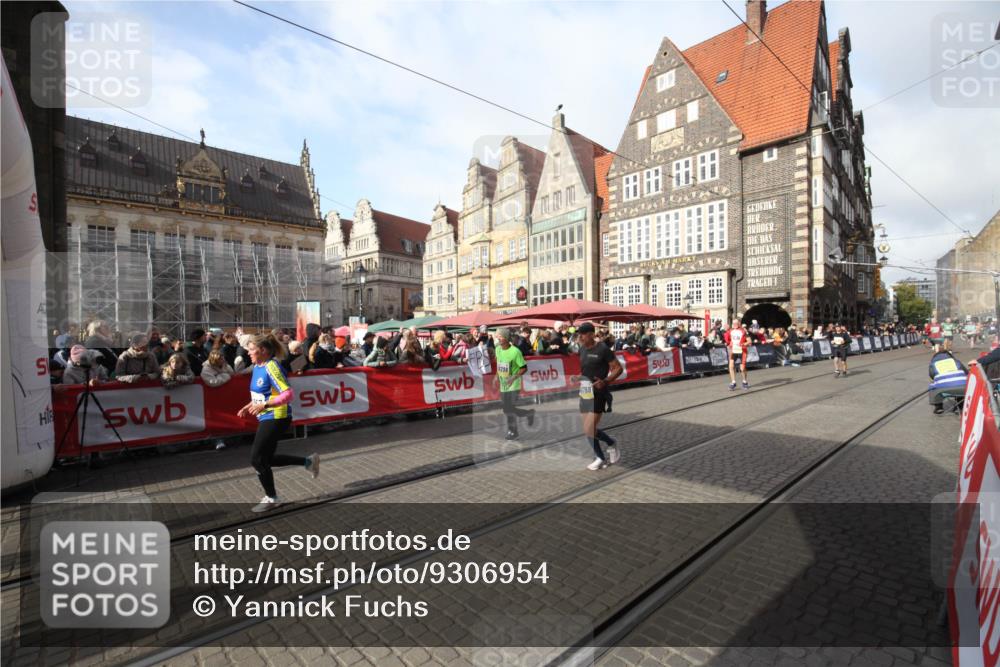 05.10.2025 - 20. swb-Marathon Bremen Yannick Fuchs http://msf.ph/oto/9306954 05.10.2025 10:54:40 Ziel 9367, 10174, 10296, 10768, 11321, 11694 meine-sportfotos.de