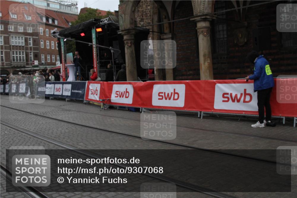 05.10.2025 - 20. swb-Marathon Bremen Yannick Fuchs http://msf.ph/oto/9307068 05.10.2025 12:01:52 Ziel  meine-sportfotos.de