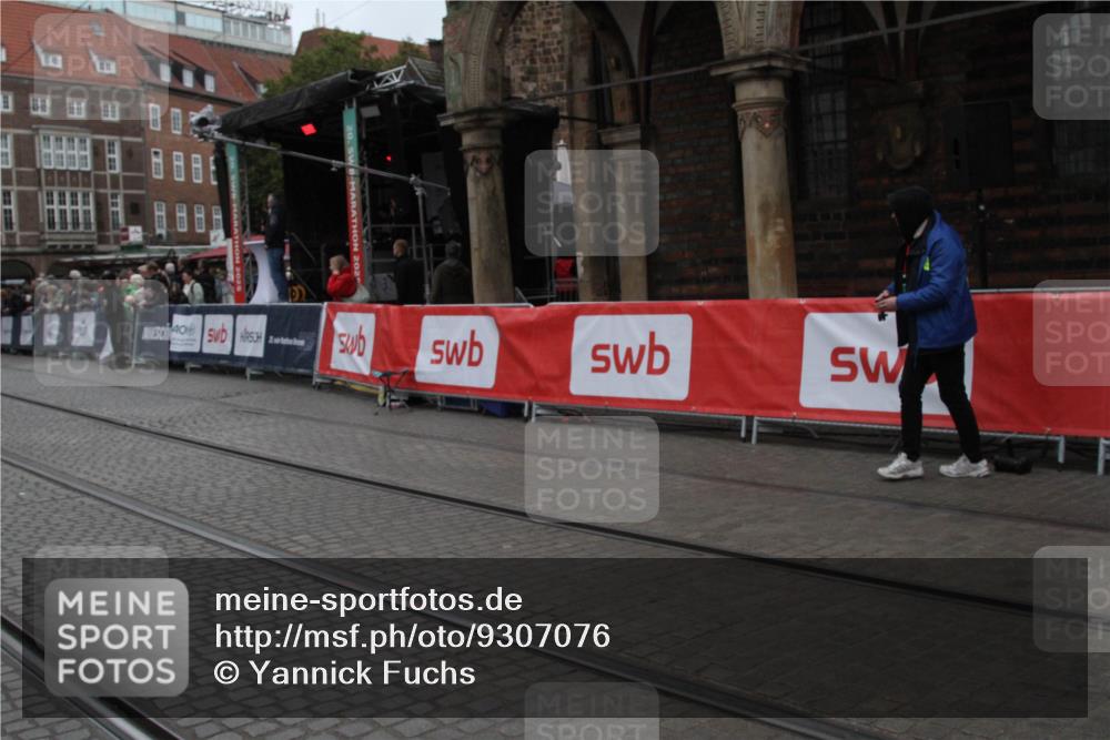 05.10.2025 - 20. swb-Marathon Bremen Yannick Fuchs http://msf.ph/oto/9307076 05.10.2025 12:01:53 Ziel  meine-sportfotos.de