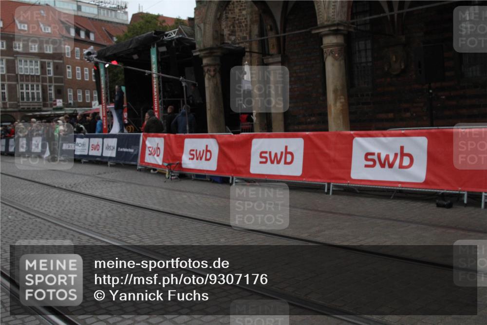 05.10.2025 - 20. swb-Marathon Bremen Yannick Fuchs http://msf.ph/oto/9307176 05.10.2025 12:02:13 Ziel  meine-sportfotos.de