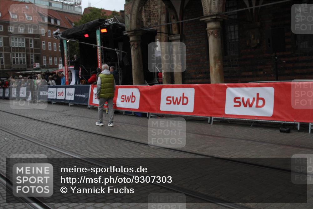 05.10.2025 - 20. swb-Marathon Bremen Yannick Fuchs http://msf.ph/oto/9307303 05.10.2025 12:03:10 Ziel  meine-sportfotos.de