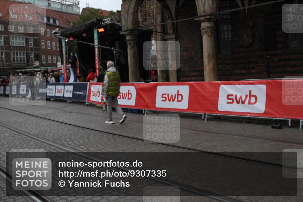 05.10.2025 - 20. swb-Marathon Bremen Yannick Fuchs http://msf.ph/oto/9307335 05.10.2025 12:03:15 Ziel  meine-sportfotos.de