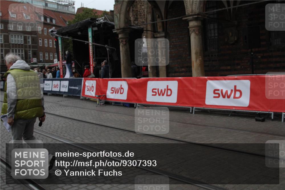 05.10.2025 - 20. swb-Marathon Bremen Yannick Fuchs http://msf.ph/oto/9307393 05.10.2025 12:03:27 Ziel  meine-sportfotos.de