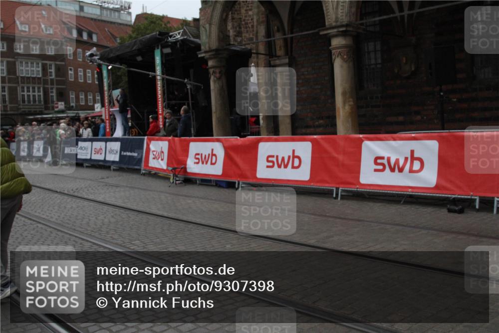 05.10.2025 - 20. swb-Marathon Bremen Yannick Fuchs http://msf.ph/oto/9307398 05.10.2025 12:03:28 Ziel  meine-sportfotos.de