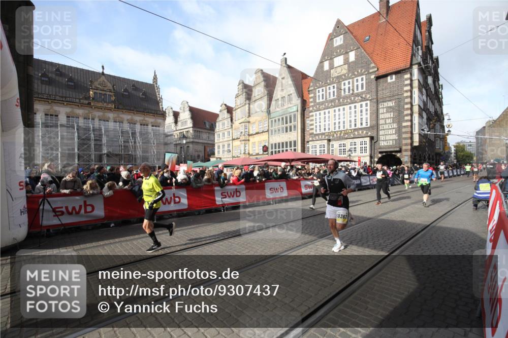 05.10.2025 - 20. swb-Marathon Bremen Yannick Fuchs http://msf.ph/oto/9307437 05.10.2025 10:57:27 Ziel 7101, 9260, 9550, 10281, 10367, 10645, 10950, 11606 meine-sportfotos.de