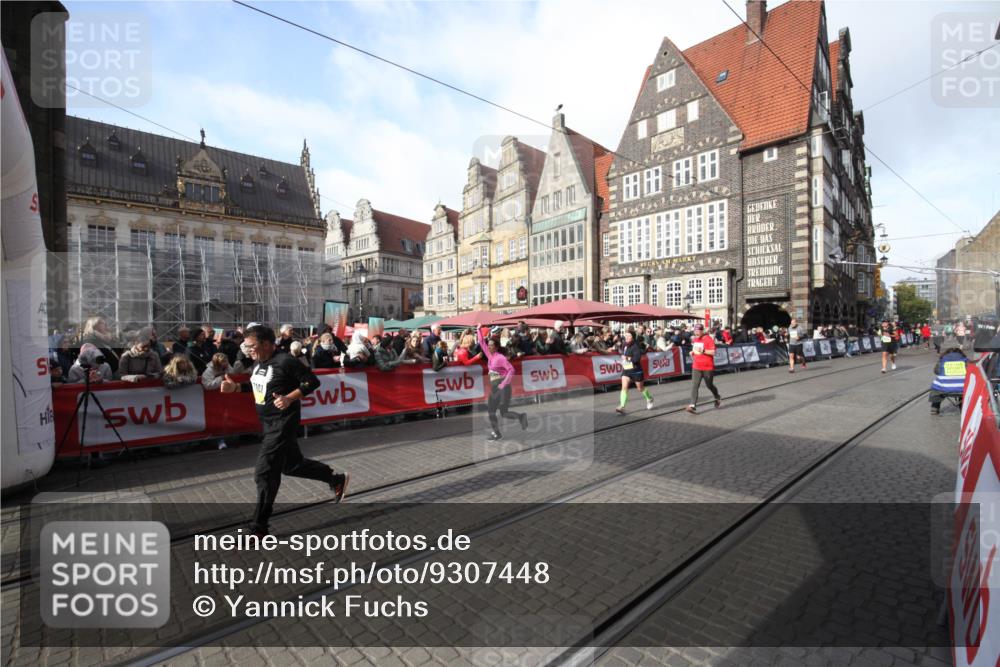 05.10.2025 - 20. swb-Marathon Bremen Yannick Fuchs http://msf.ph/oto/9307448 05.10.2025 10:57:30 Ziel 7101, 9000, 9215, 10645, 10950, 11606 meine-sportfotos.de