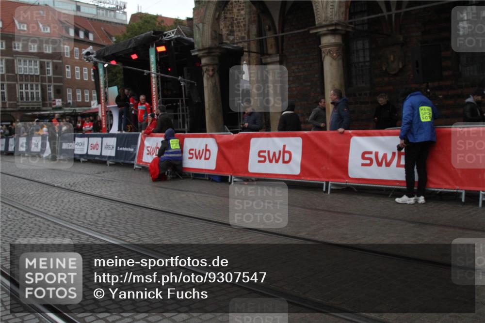 05.10.2025 - 20. swb-Marathon Bremen Yannick Fuchs http://msf.ph/oto/9307547 05.10.2025 12:17:12 Ziel  meine-sportfotos.de