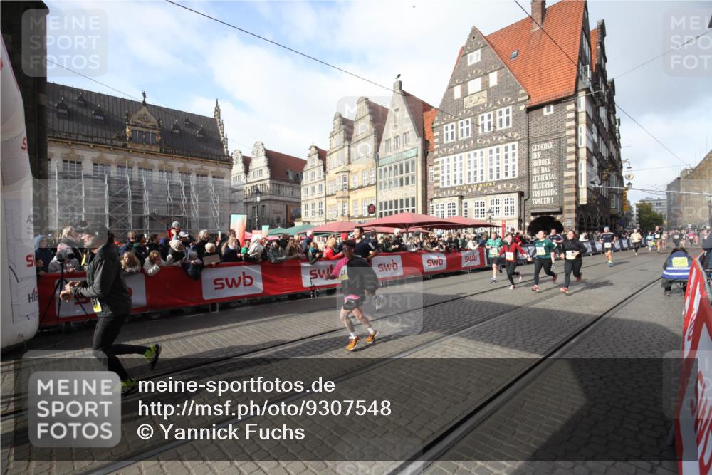 05.10.2025 - 20. swb-Marathon Bremen Yannick Fuchs http://msf.ph/oto/9307548 05.10.2025 10:58:00 Ziel 9221, 9568, 9719, 10577, 10651, 10703, 11116, 11301, 11469, 11663 meine-sportfotos.de