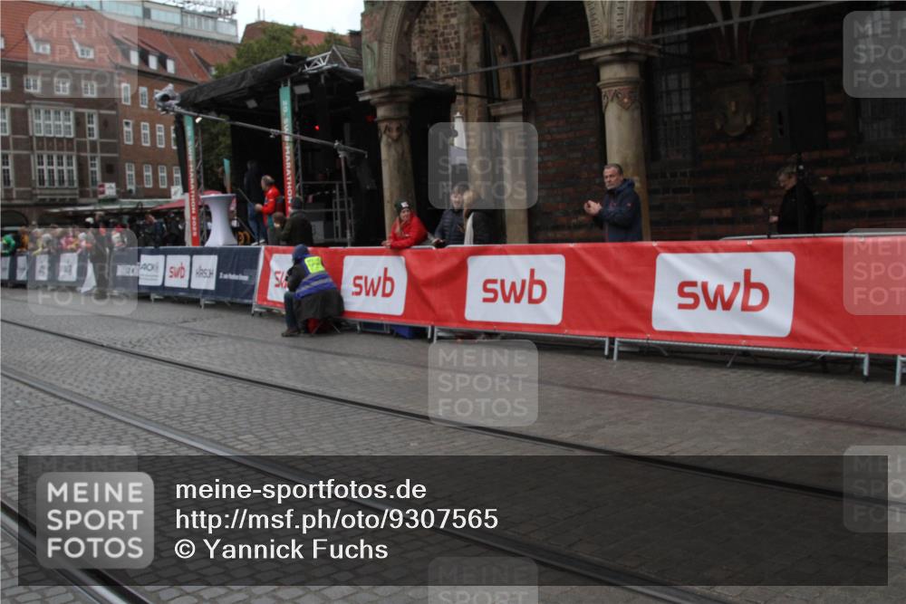 05.10.2025 - 20. swb-Marathon Bremen Yannick Fuchs http://msf.ph/oto/9307565 05.10.2025 12:28:06 Ziel  meine-sportfotos.de